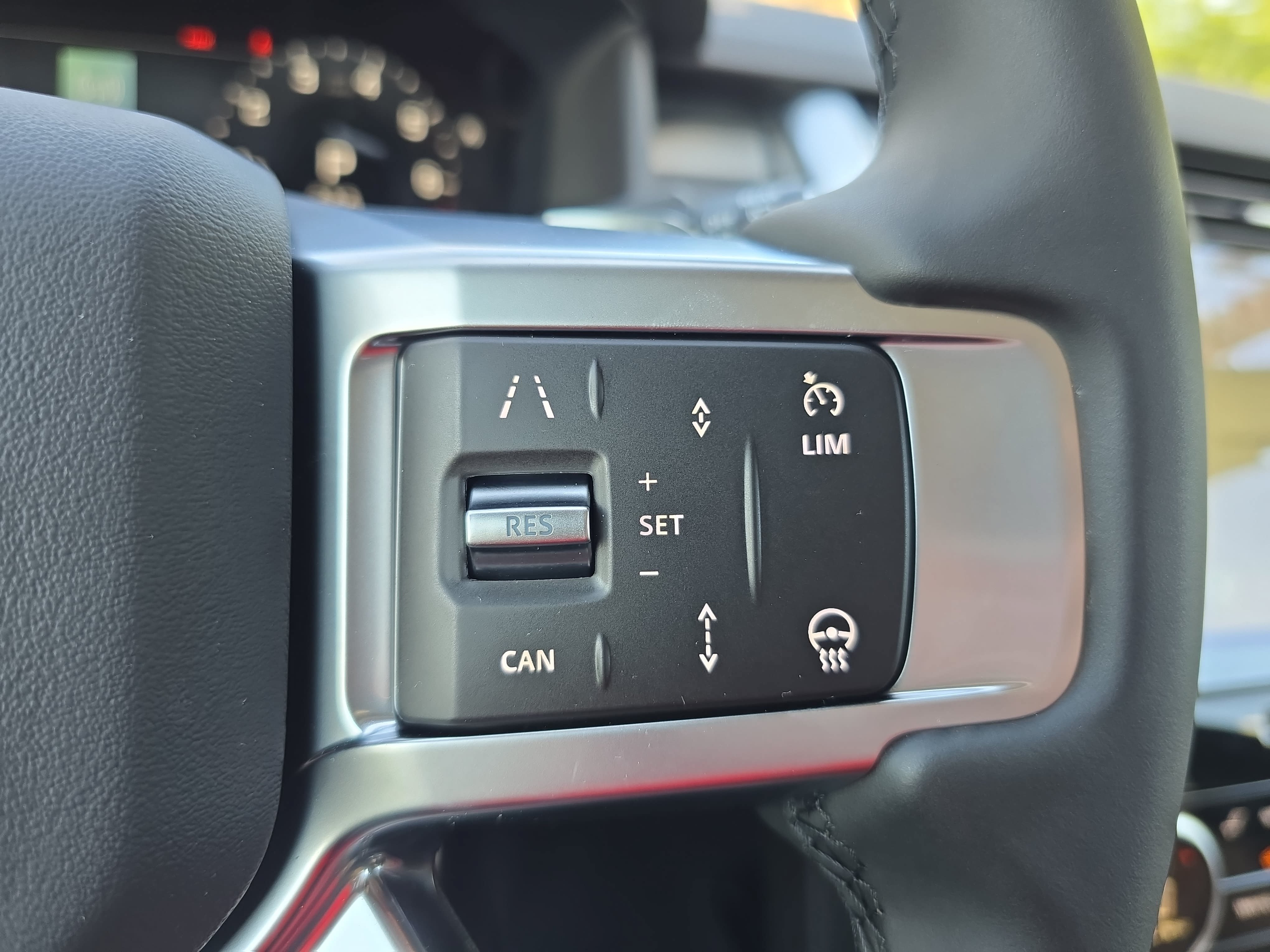 New 2026 Land Rover Discovery Limited Edition AWD/4WD image 18