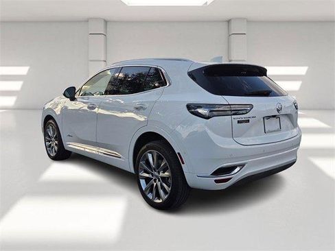 Certified 2022 Buick Envision Avenir w/ Technology Package II image 3