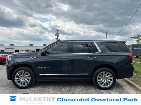 Used 2021 GMC Yukon Denali w/ Denali Premium Package AWD/4WD image 6