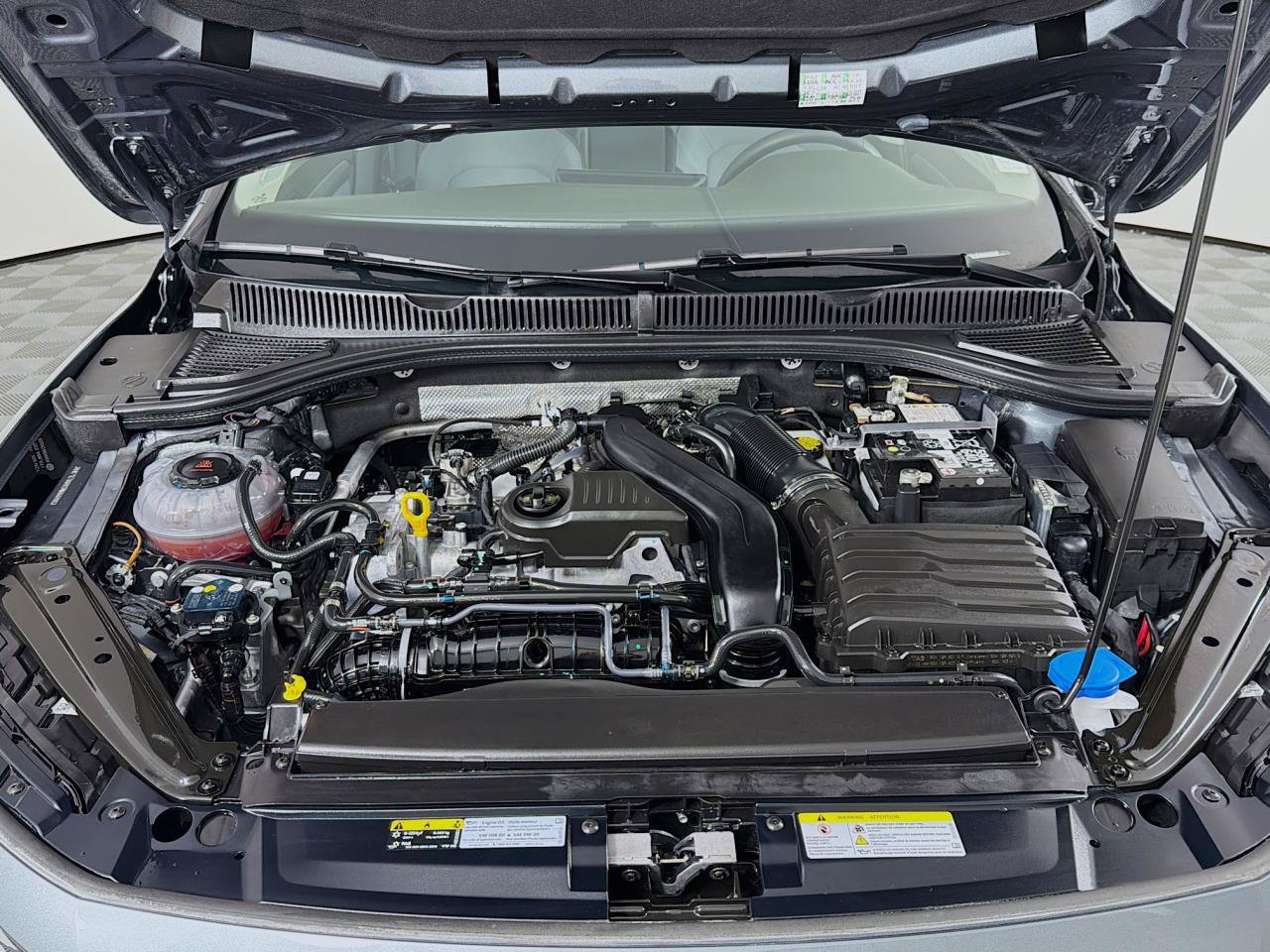 Used 2025 Volkswagen Jetta SE FWD image 41