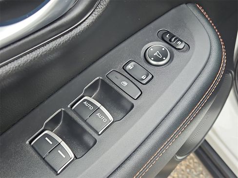 Certified 2023 Honda HR-V Sport image 17