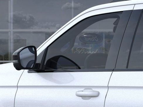 New 2025 Ford Expedition Platinum w/ Stealth Performance Package image 23