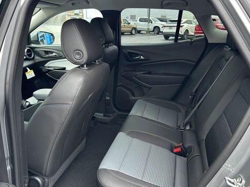 New 2026 Chevrolet Trax LT w/ Driver Confidence Package image 9