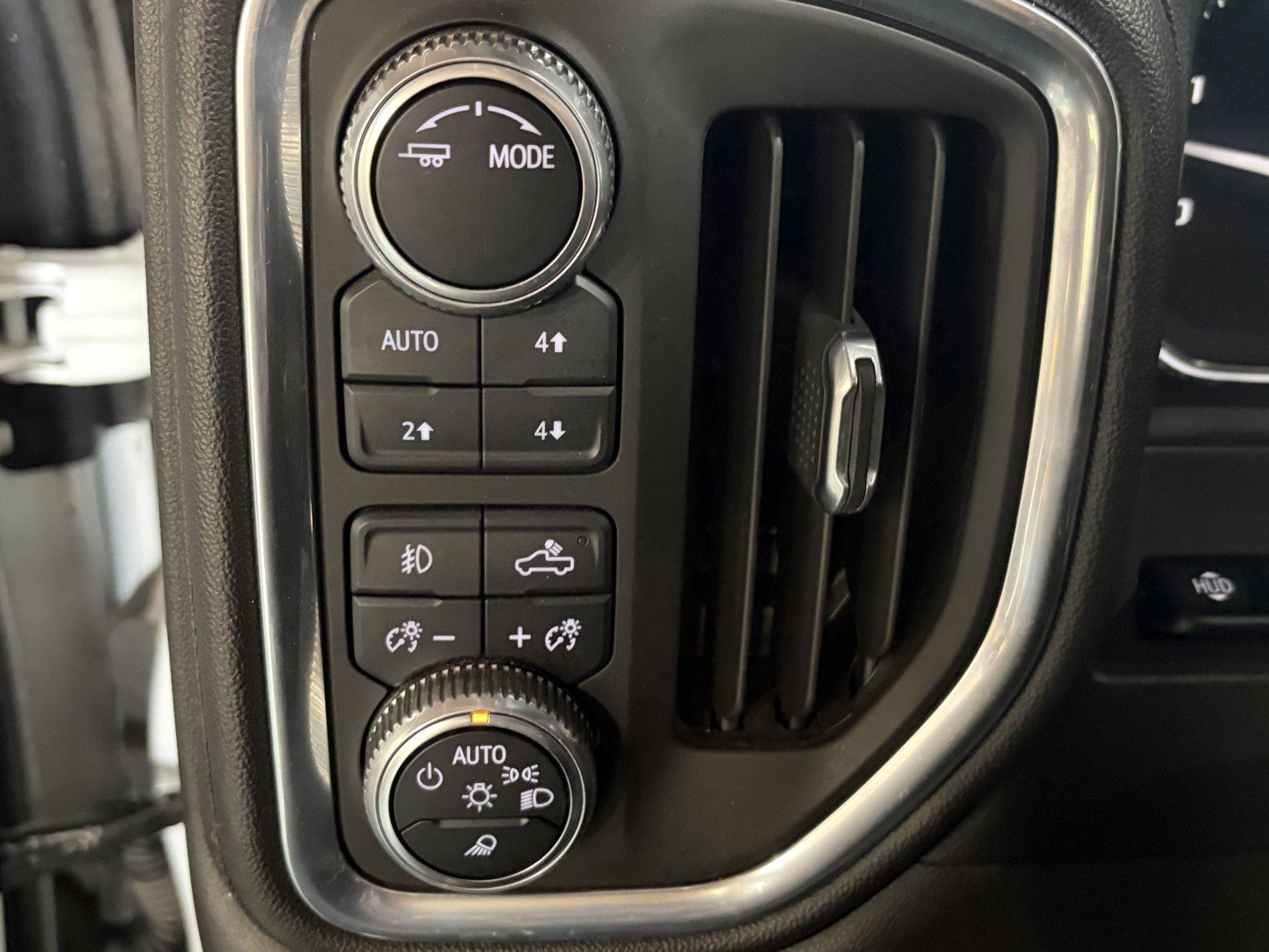 Used 2021 GMC Sierra 3500 Denali w/ Denali Ultimate Package AWD/4WD image 19
