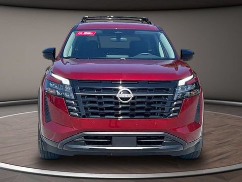 Certified 2026 Nissan Pathfinder SV AWD/4WD image 3