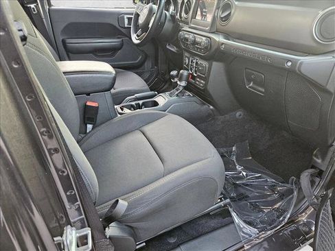 Used 2021 Jeep Wrangler Unlimited Sport image 19