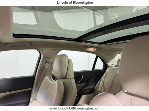 Used 2020 Lincoln Continental Reserve image 26