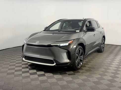 Used 2023 Toyota bZ4X AWD w/ Weather Package image 9