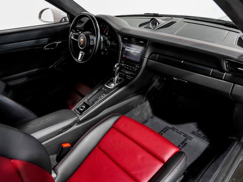 Used 2018 Porsche 911 Carrera GTS image 34