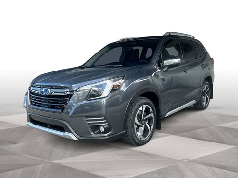 Certified 2024 Subaru Forester Touring AWD/4WD image 4