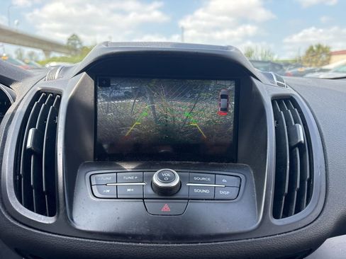 Used 2017 Ford Escape SE w/ Equipment Group 201A image 29