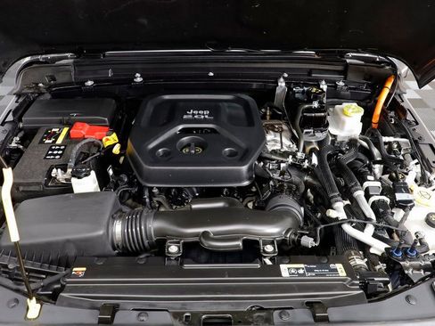 Used 2023 Jeep Wrangler Unlimited Sahara w/ Cold Weather Group image 26