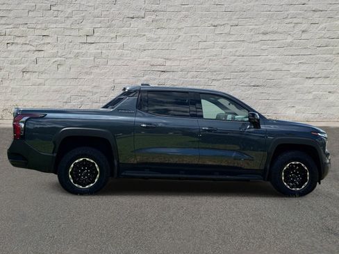 Used 2026 Chevrolet Silverado EV Trail Boss w/ Premium Package AWD/4WD image 5