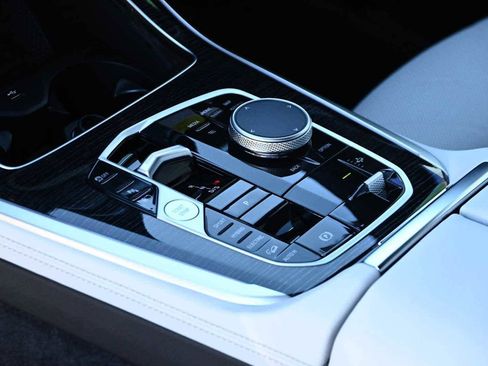 New 2026 BMW X5 xDrive50e w/ M Sport Package image 21