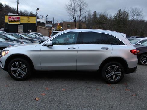 Used 2017 Mercedes-Benz GLC 300 4MATIC image 12