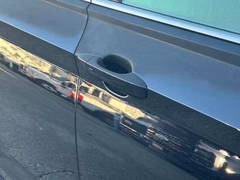 Used 2025 Volkswagen Jetta SE image 17