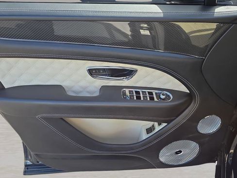 Used 2021 Bentley Bentayga Speed image 18