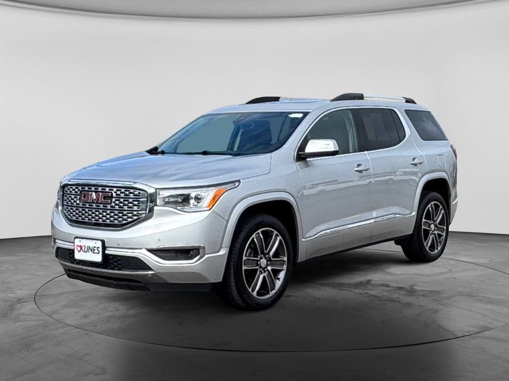 Used 2019 GMC Acadia Denali w/ Technology Package AWD/4WD image 5