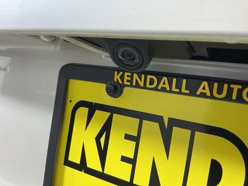 Used 2010 Lincoln Navigator L Base image 7