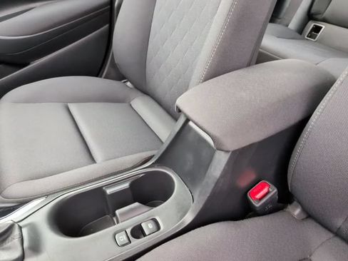 Used 2024 Toyota Corolla LE FWD image 20