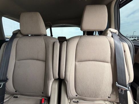 Used 2018 Honda Odyssey EX image 11