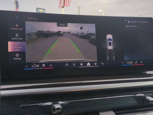 Used 2025 BMW X5 xDrive50e image 15