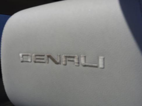 Used 2017 GMC Acadia Denali w/ Technology Package image 18