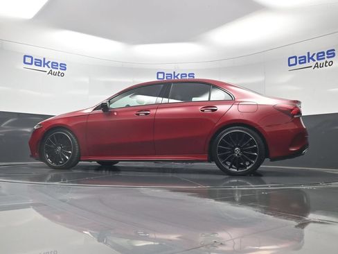 Used 2022 Mercedes-Benz A 220 4MATIC image 38