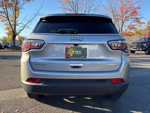 Used 2023 Jeep Compass Latitude AWD/4WD image 19