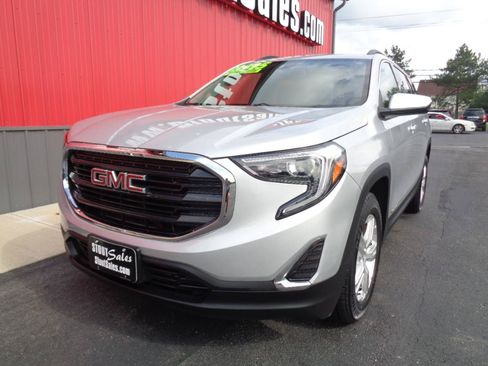 Used 2018 GMC Terrain SLE w/ Driver Convenience Package FWD image 10
