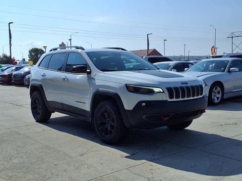 Used 2022 Jeep Cherokee Trailhawk w/ Comfort/Convenience Group image 7