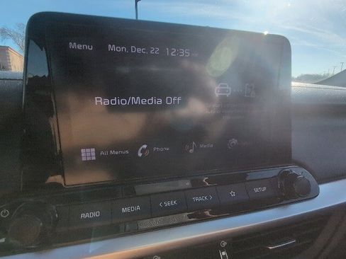 Used 2024 Kia Forte LXS image 11