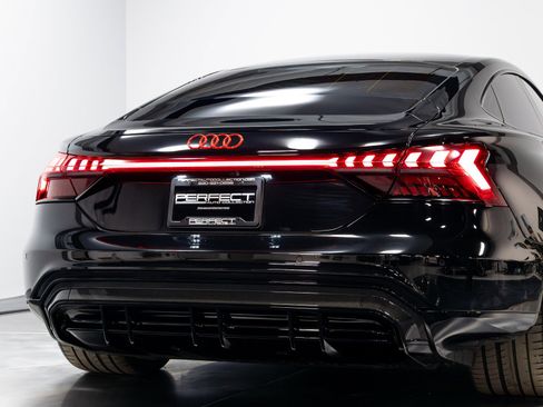 Used 2023 Audi RS e-tron GT image 81