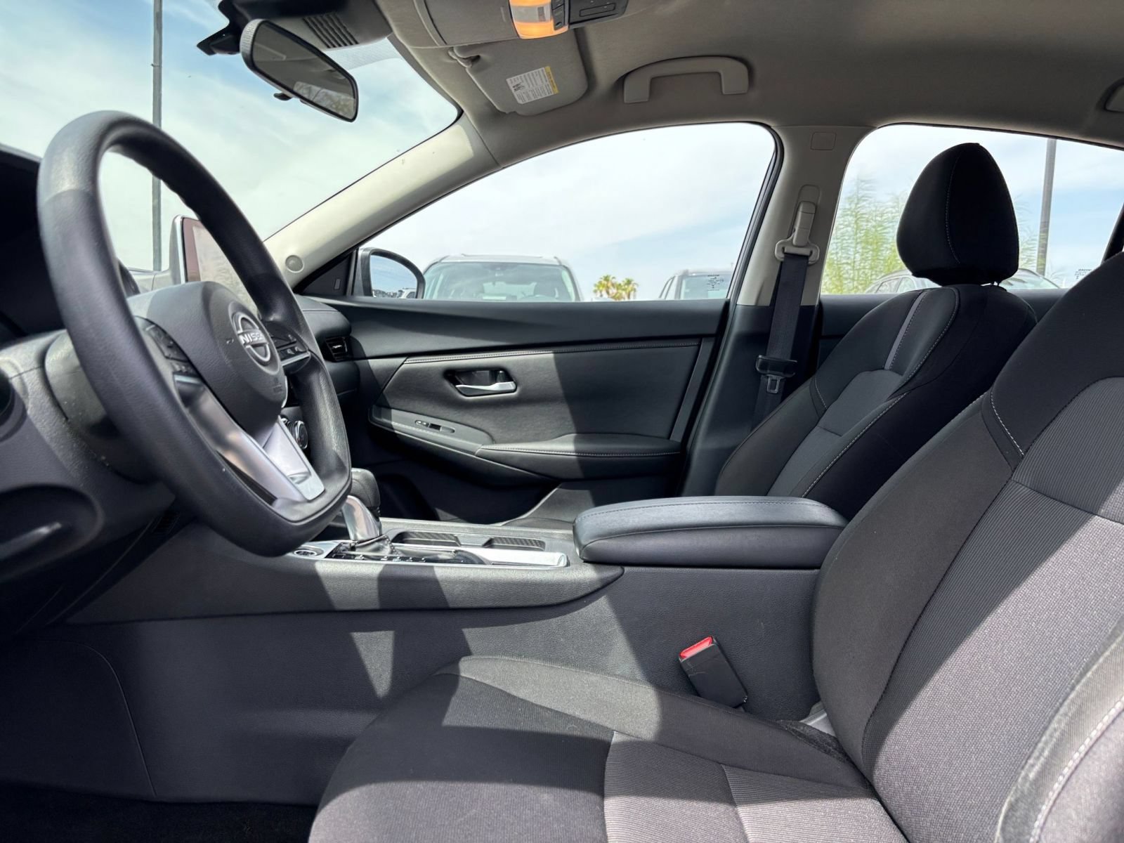 Used 2025 Nissan Sentra SV FWD image 22