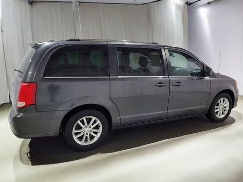 Used 2018 Dodge Grand Caravan SXT image 23