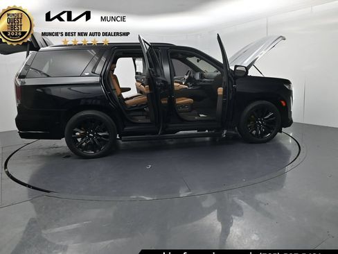 Used 2021 Cadillac Escalade Sport w/ Driver Assist Tech Package AWD/4WD image 67