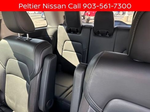Certified 2022 Nissan Pathfinder SL w/ SL Premium Package FWD image 13