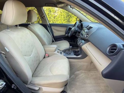 Used 2011 Toyota RAV4 4WD w/ 3rd Row image 28