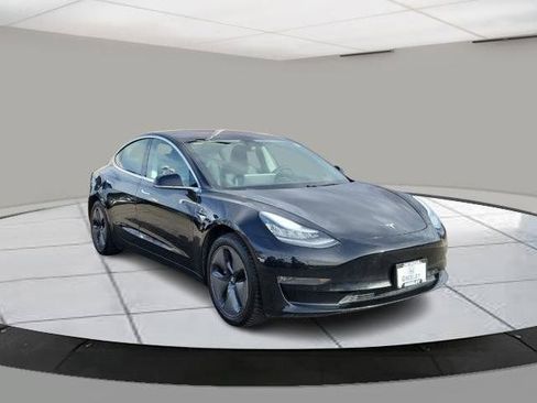 Used 2018 Tesla Model 3 Long Range image 4