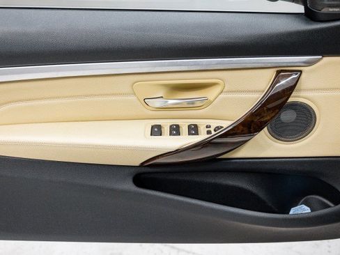 Used 2017 BMW 430i Convertible image 22