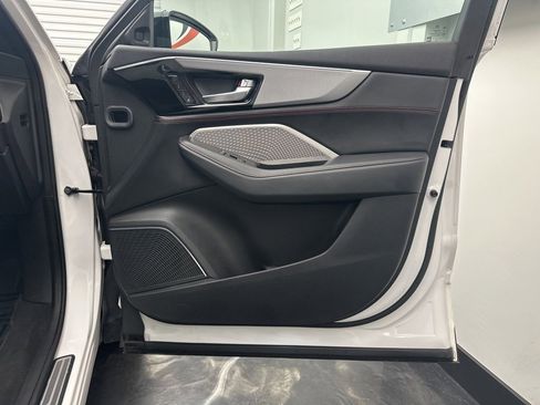 Used 2023 Acura MDX A-Spec image 10