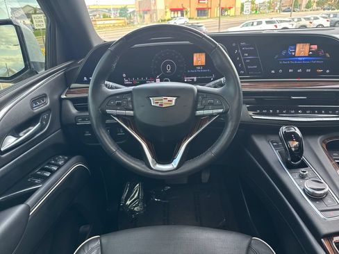 Used 2023 Cadillac Escalade Premium Luxury w/ Performance Package AWD/4WD image 13