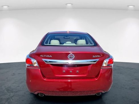 Used 2015 Nissan Altima 3.5 SL FWD image 7