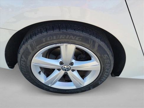 Used 2012 Volkswagen Passat 2.5 SE image 11