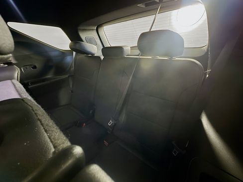 Used 2025 Chevrolet Traverse LT AWD/4WD image 28