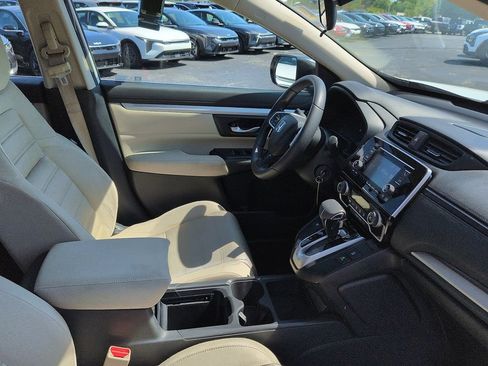 Used 2020 Honda CR-V LX image 7
