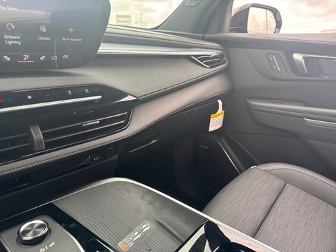 New 2026 Buick Enclave Sport Touring w/ Power Package image 20