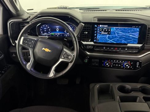 Used 2025 Chevrolet Silverado 2500 LT w/ Convenience Package AWD/4WD image 15