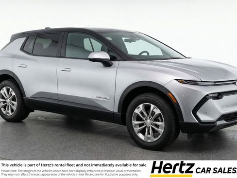 Used 2025 Chevrolet Equinox LT image 1