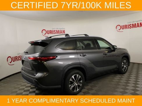 Used 2022 Toyota Highlander XLE AWD/4WD image 8